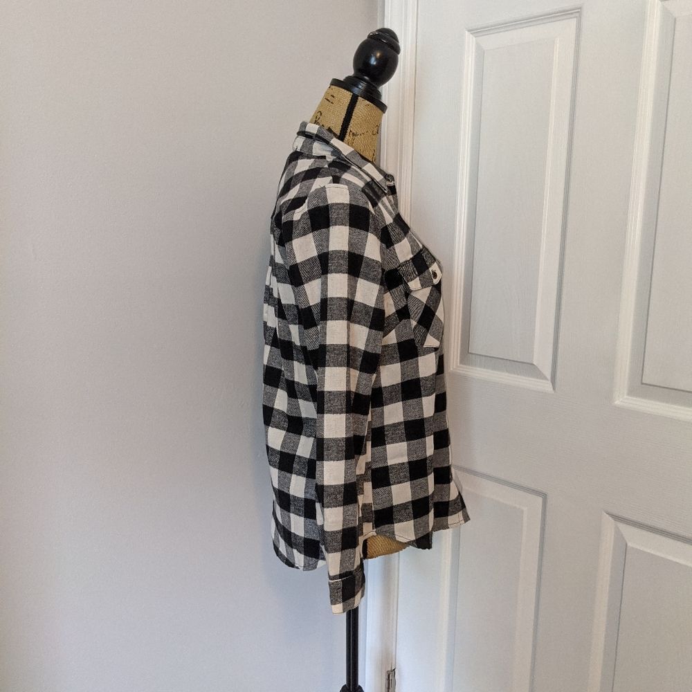 NWT buffalo plaid shirt - Picture 2 of 4